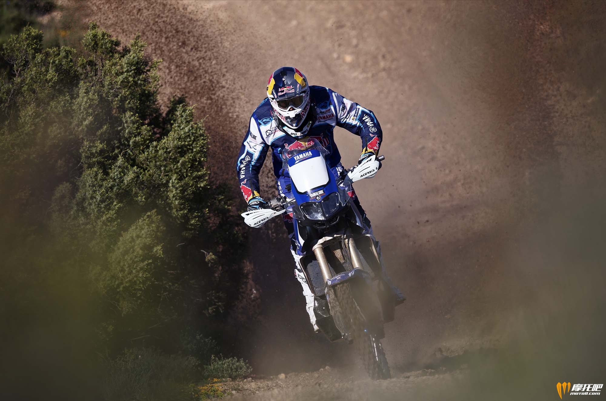 Cyril-Despres-Yamaha-Motor-France-2014-Dakar-Rally-05.jpg