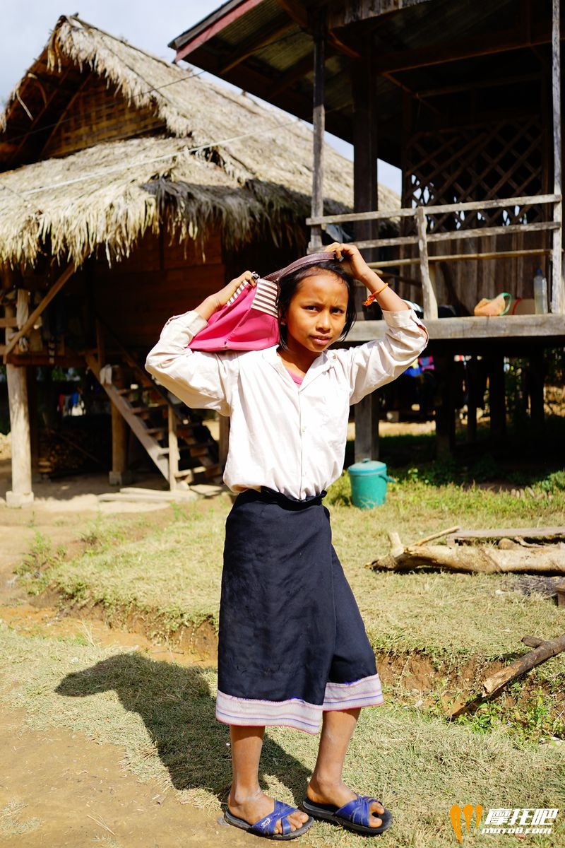 老挝孩子3.jpg