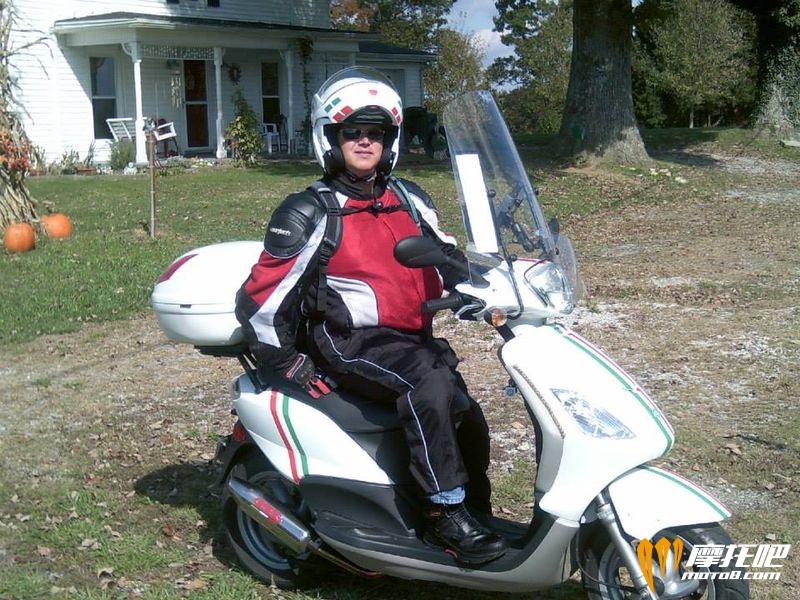 on_scoot_in_maysville_18431.jpg