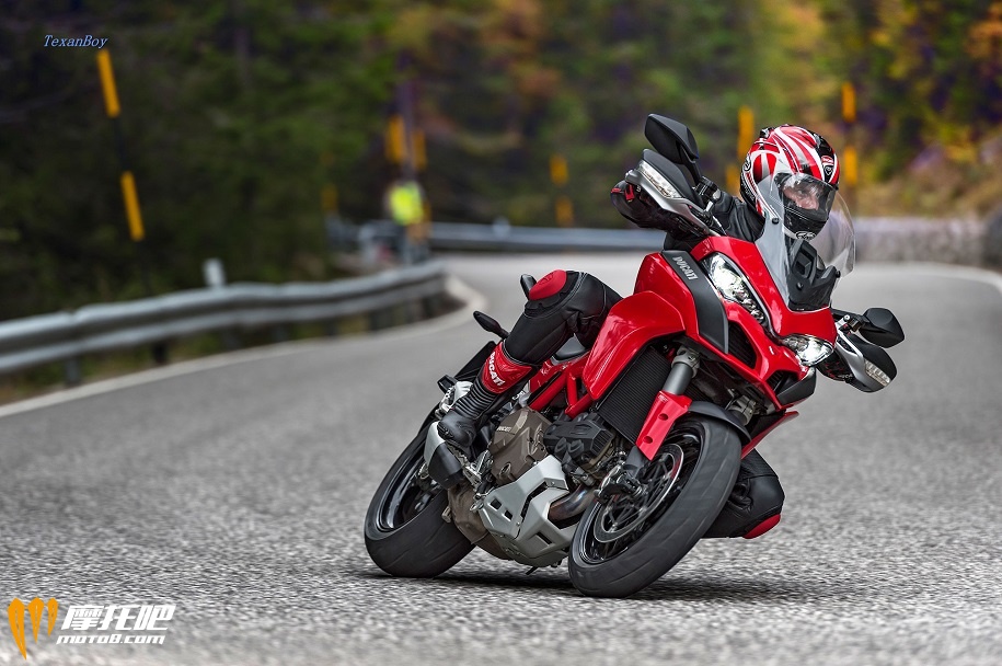 2015-Ducati-Multistrada-1200S-DVT2.jpg