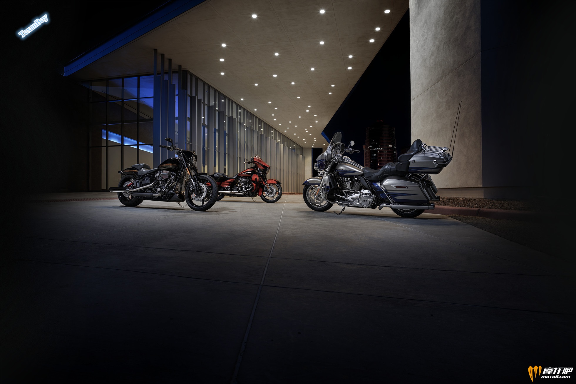 17-hd-cvo-street-glide-16-large@.jpg