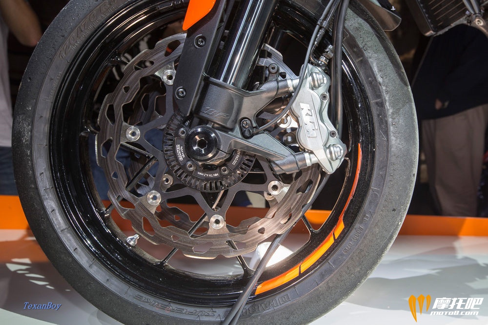 ktm-790-duke-prototype-ab9t1150.jpg