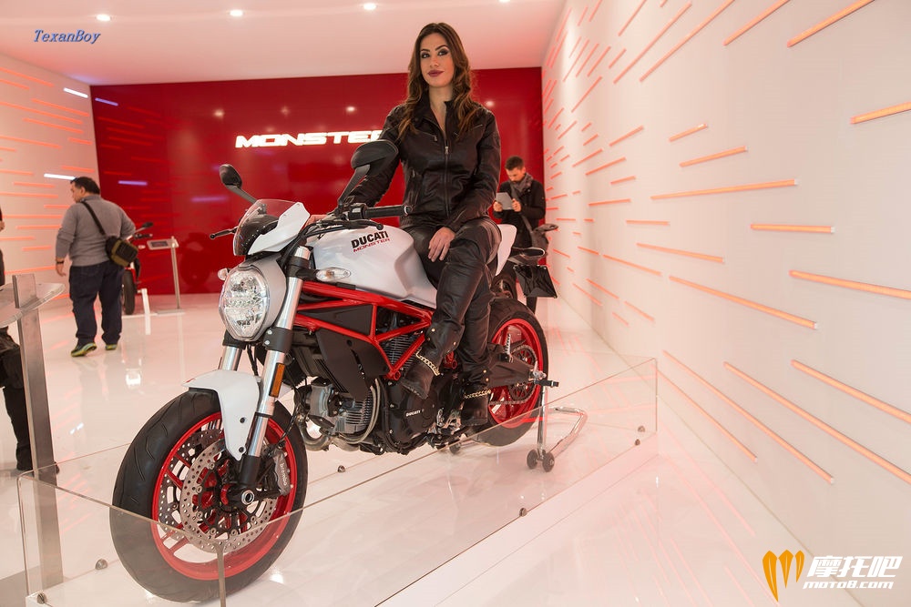 2017-ducati-monster-797-ab9t0679.jpg