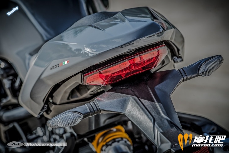 Test Ducati Monster 1200 S 2017 (34).jpg