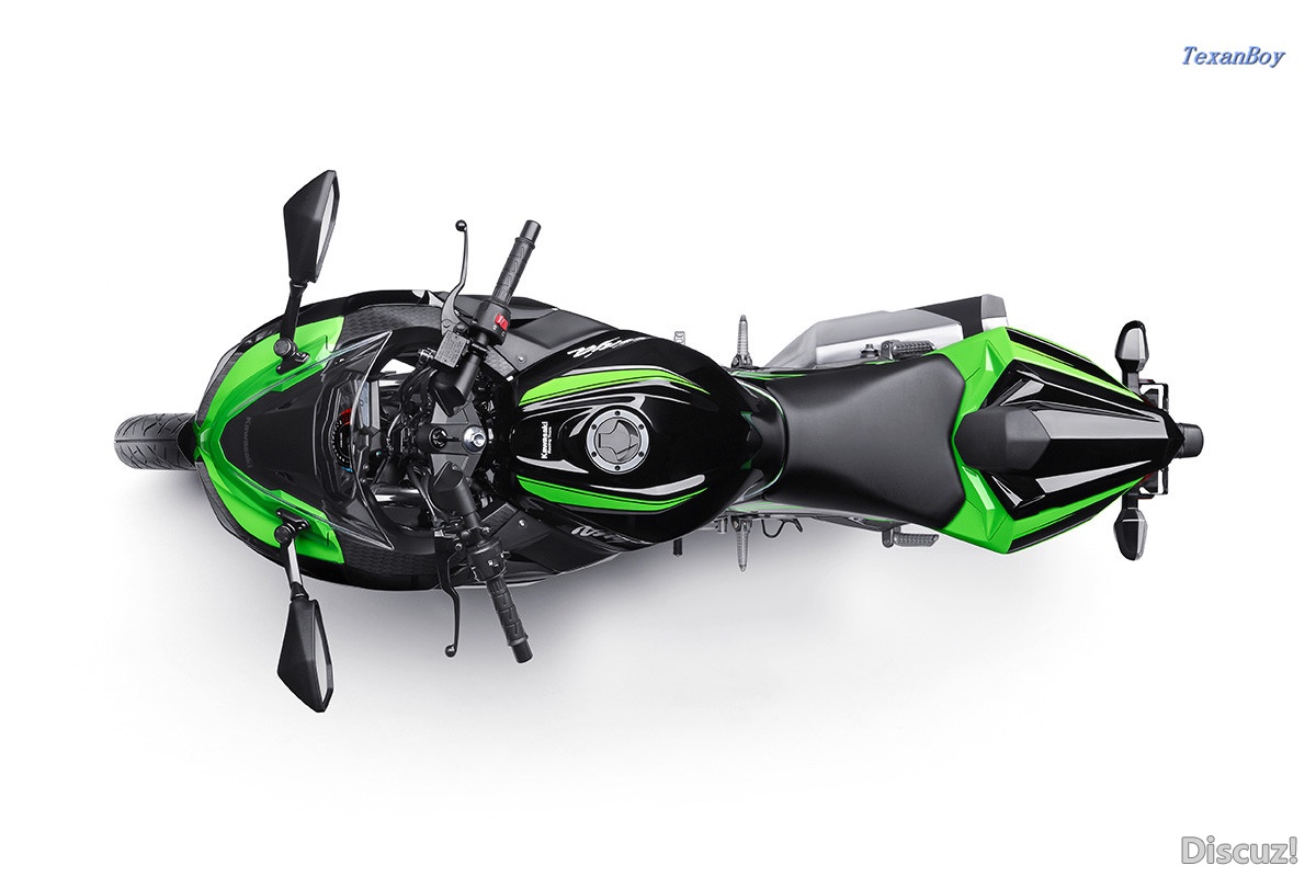 2017-Kawasaki-Ninja-300-KRT-Edition-top-studio.jpg