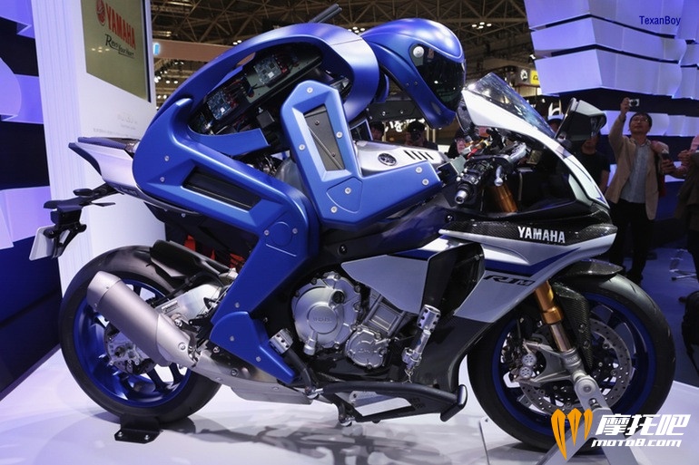 yamaha-motobot-motorcycle-riding.jpg