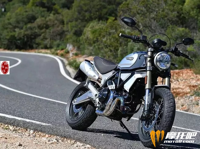 2018-ducati-scrambler-1100-static-9.jpg