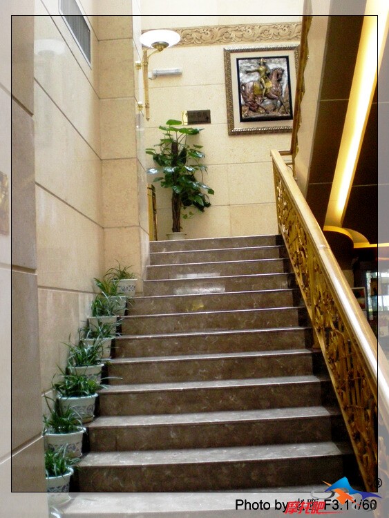 楼梯1.jpg