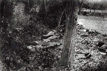 紫金山脚下的一处日军屠杀场所。.jpg