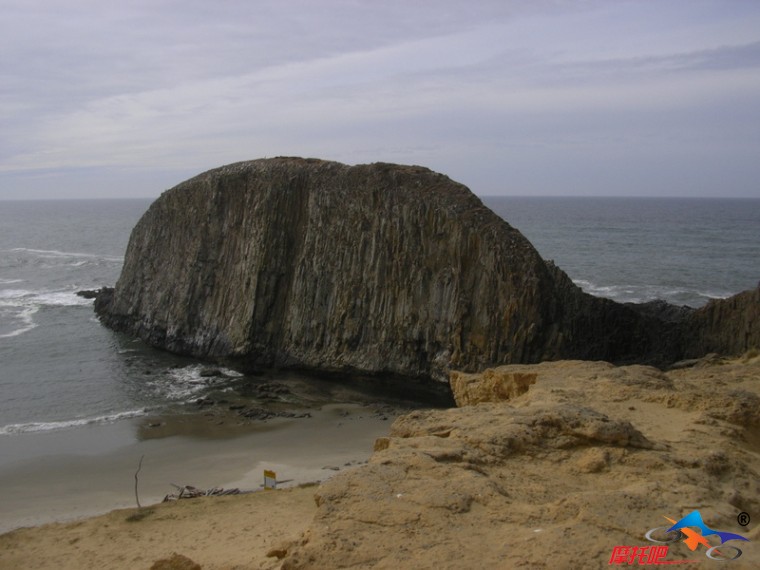 elephantrock[1].jpg