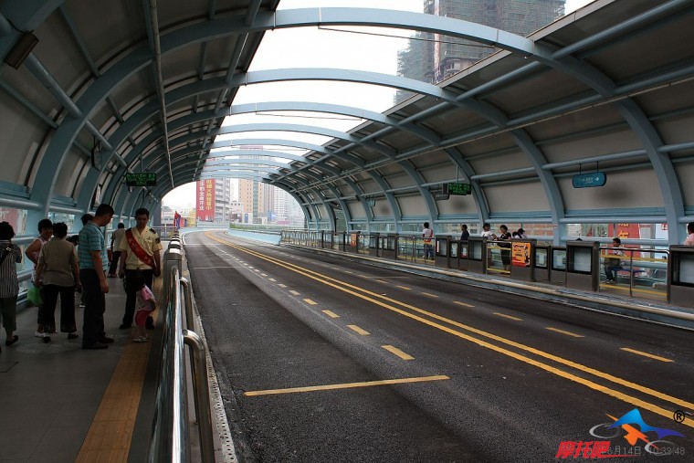 厦门BRT站点.jpg