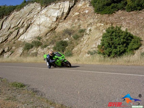 1227063636234885-Kawasaki-Ninja-ZX-10-R.jpg