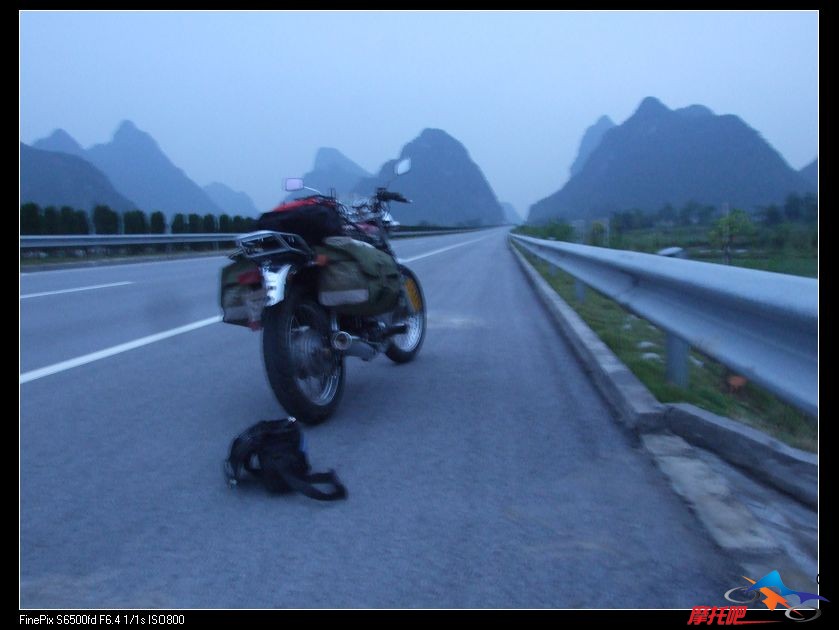 早晨闯桂林的高速