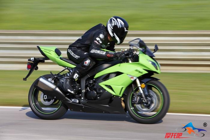 2009-kawasaki-ninjazx-6r.jpg