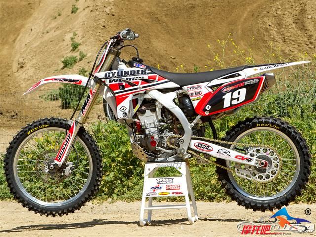 2010-Yamaha-YZ284-Project-Bike-1.jpg