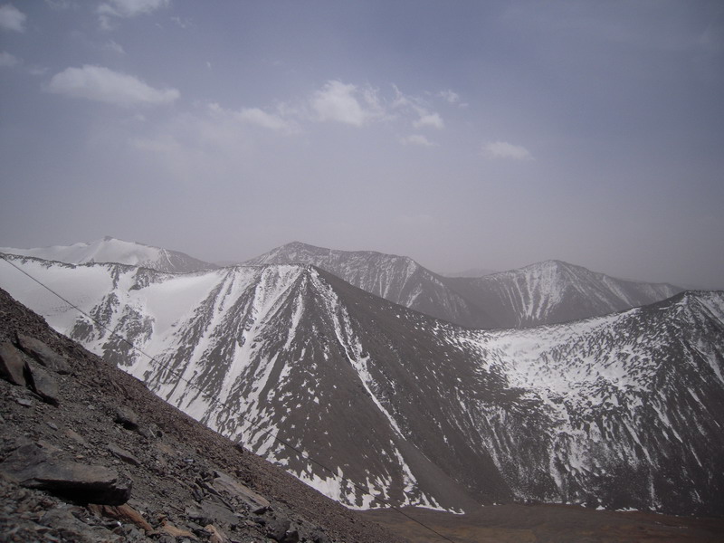 雪山一瞥