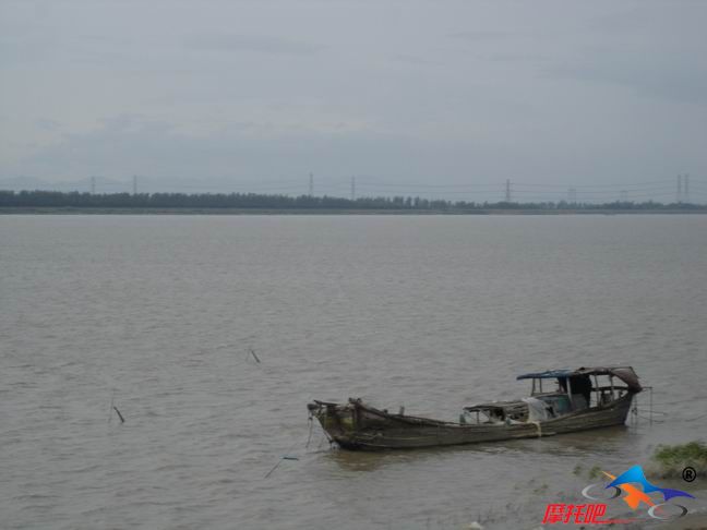 曹娥江上的渔船