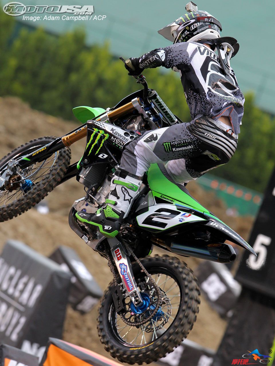 11-supercross-a1-villopoto.jpg